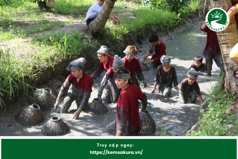 Trải Nghiệm Đời Sống Miền Tây